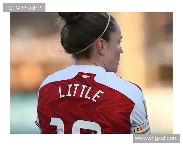 女明星倾心足球明星的浪漫追逐与成长故事