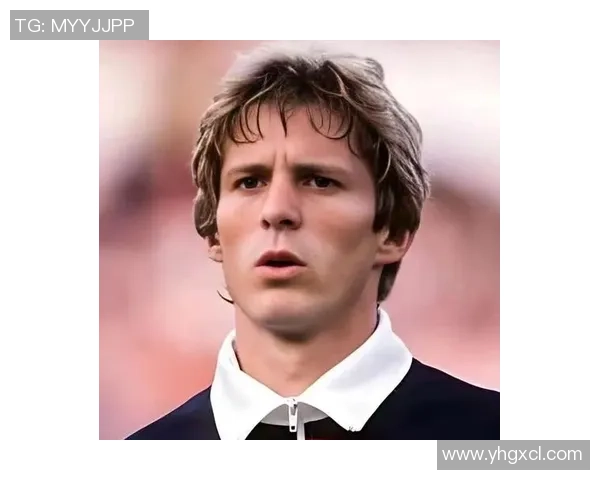 明亮绿茵场上的足球明星们名字中都有明字的传奇故事